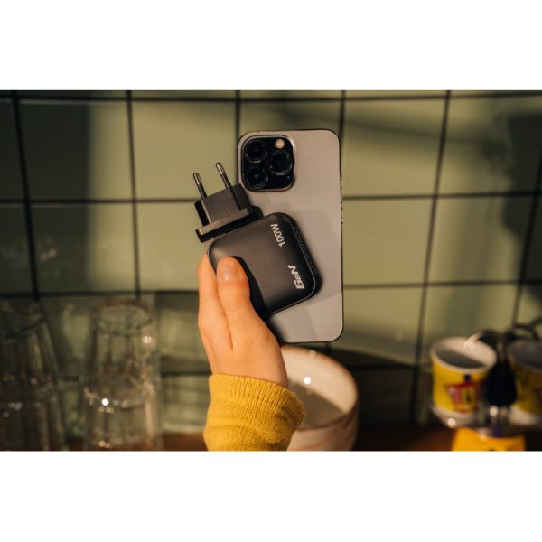 Verbatim Mini GaN zidni punjač 100W, 3×USB-C/1×USB-A, PD/QC 3.0 - Slika 5